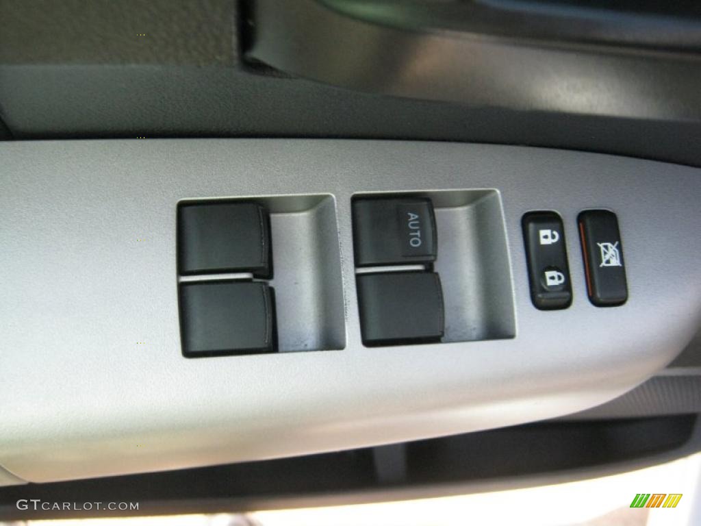 2008 Tundra SR5 Double Cab - Super White / Graphite Gray photo #16