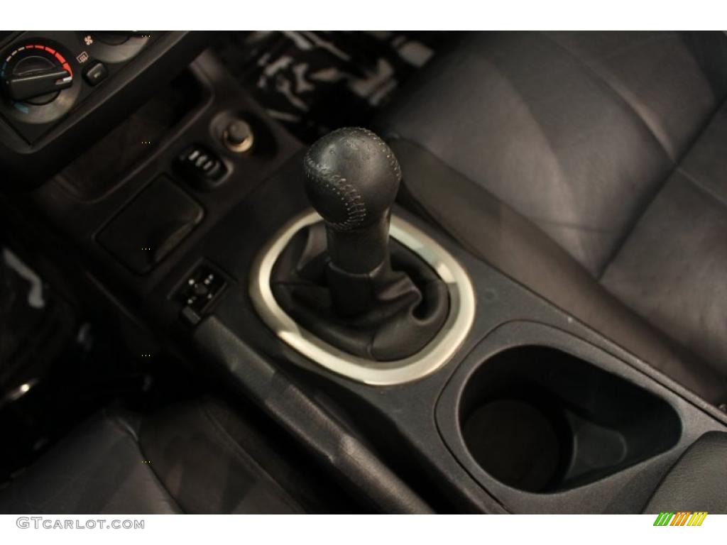 2004 Mitsubishi Eclipse Spyder GTS Transmission Photos