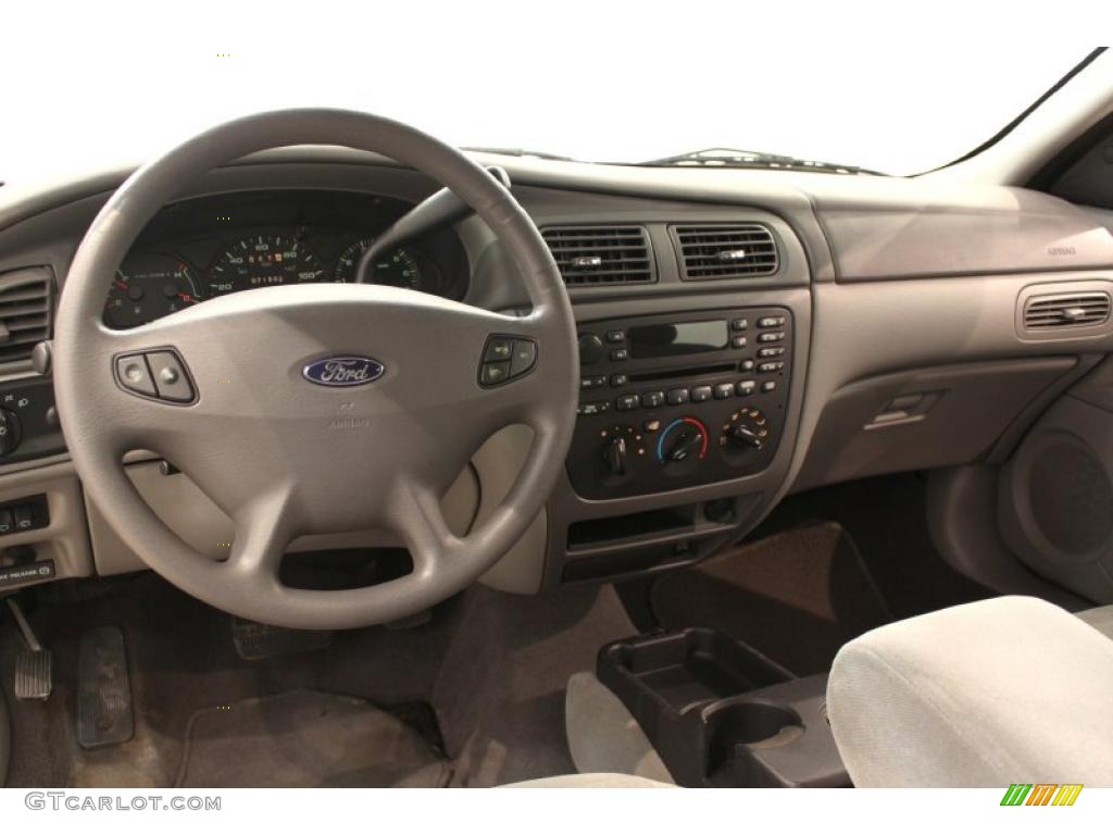 2003 Ford Taurus SE Medium Graphite Dashboard Photo #48877648