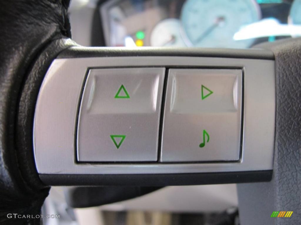 2005 300 C HEMI - Bright Silver Metallic / Dark Slate Gray/Light Graystone photo #16