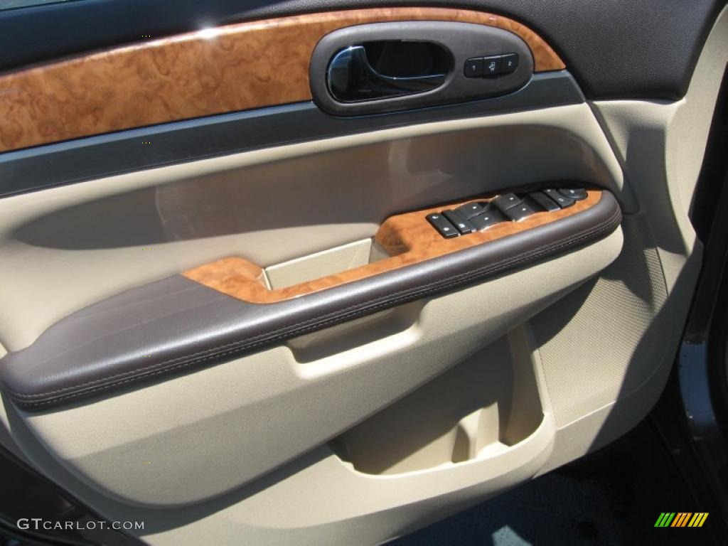 2010 Buick Enclave CXL Cashmere/Cocoa Door Panel Photo #48879705