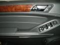 Black - GL 450 4Matic Photo No. 6