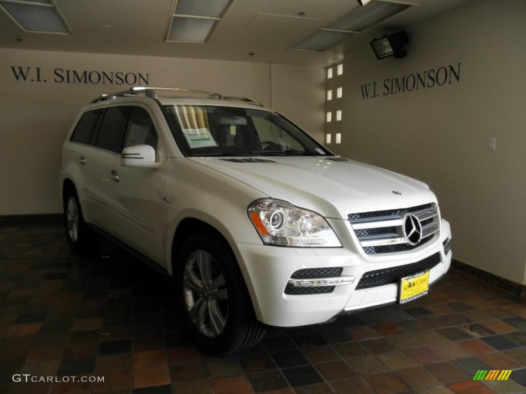 2011 GL 350 Blutec 4Matic - Arctic White / Black photo #1