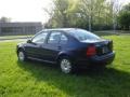 2002 Black Volkswagen Jetta GL Sedan  photo #2