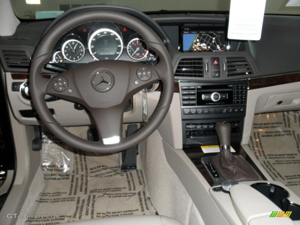 2011 Mercedes-Benz E 550 Cabriolet Almond/Mocha Dashboard Photo #48881391