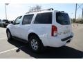 Avalanche White - Pathfinder SE Photo No. 3