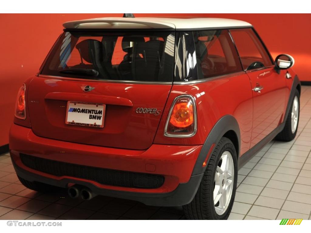 2007 Cooper S Hardtop - Chili Red / Rooster Red/Carbon Black photo #3