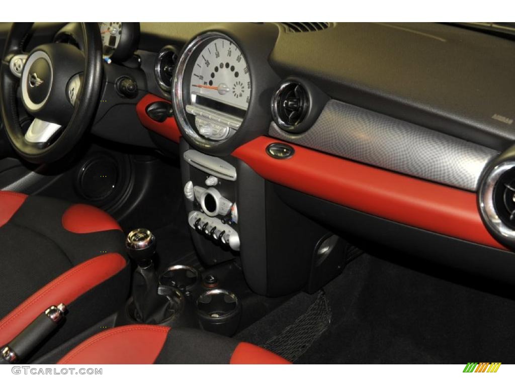 2007 Cooper S Hardtop - Chili Red / Rooster Red/Carbon Black photo #31