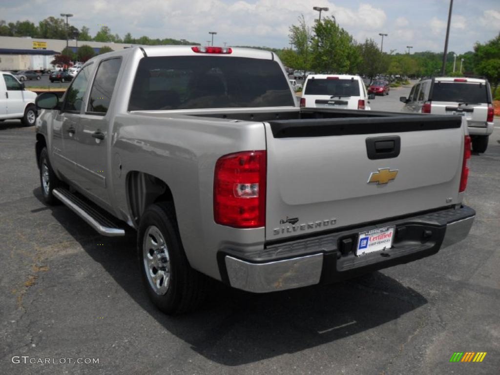 2009 Silverado 1500 LS Crew Cab - Silver Birch Metallic / Dark Titanium photo #2