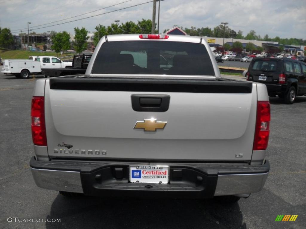 2009 Silverado 1500 LS Crew Cab - Silver Birch Metallic / Dark Titanium photo #3