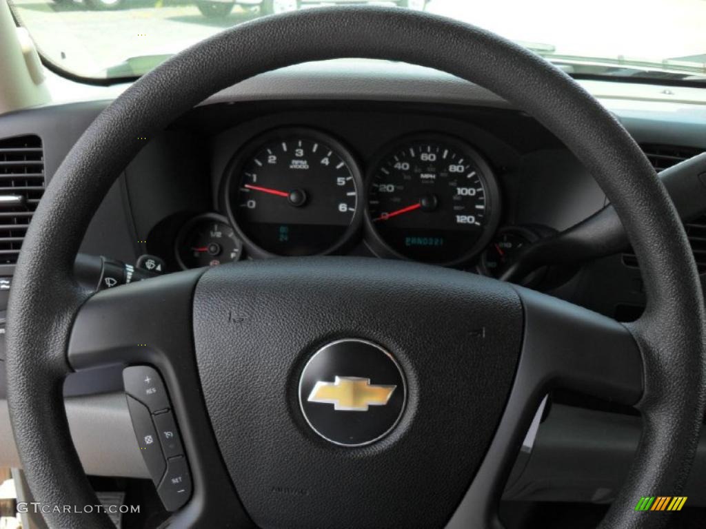 2009 Silverado 1500 LS Crew Cab - Silver Birch Metallic / Dark Titanium photo #11