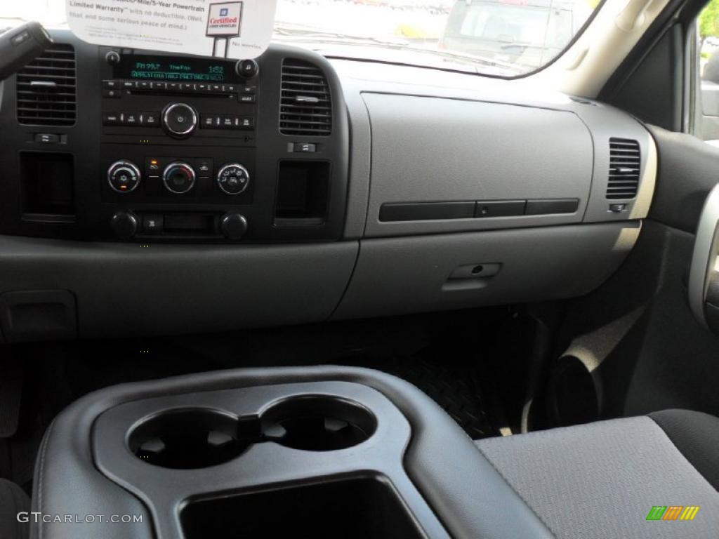 2009 Silverado 1500 LS Crew Cab - Silver Birch Metallic / Dark Titanium photo #15