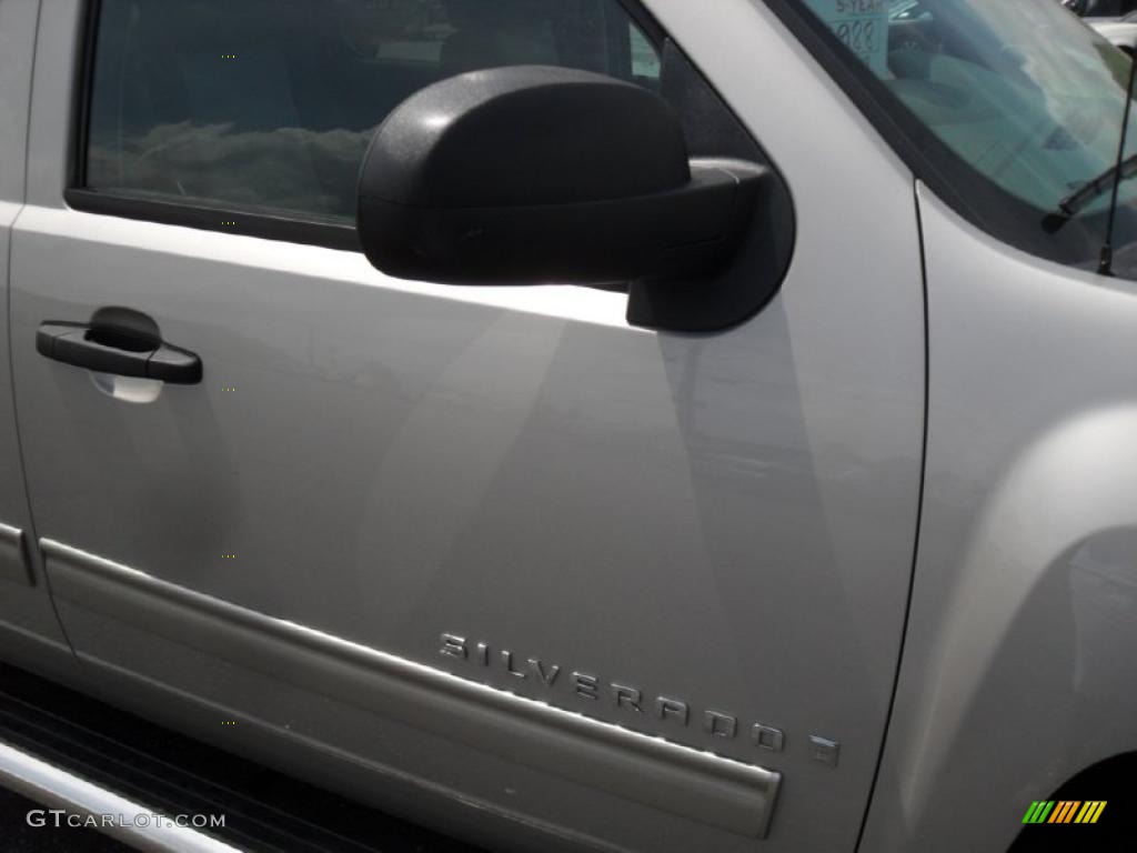 2009 Silverado 1500 LS Crew Cab - Silver Birch Metallic / Dark Titanium photo #21