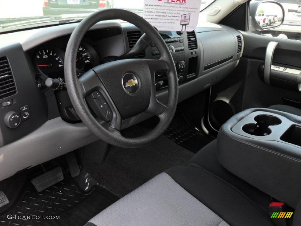2009 Silverado 1500 LS Crew Cab - Silver Birch Metallic / Dark Titanium photo #24