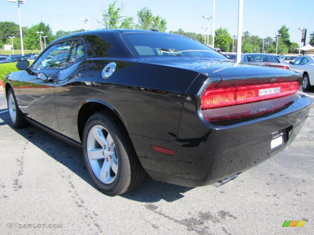 2011 Challenger SE - Brilliant Black Crystal Pearl / Dark Slate Gray photo #2