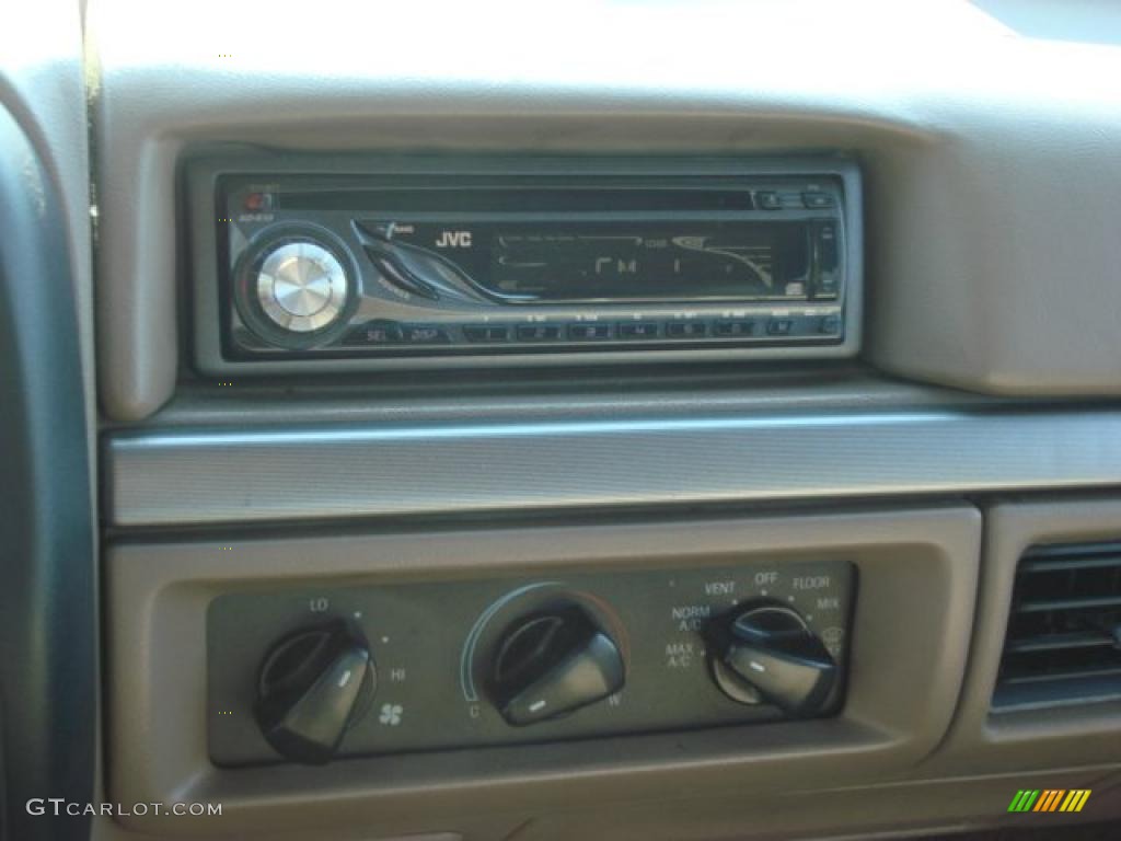 1994 Bronco Eddie Bauer 4x4 - Light Santa Fe Pearl Metallic / Tan photo #14