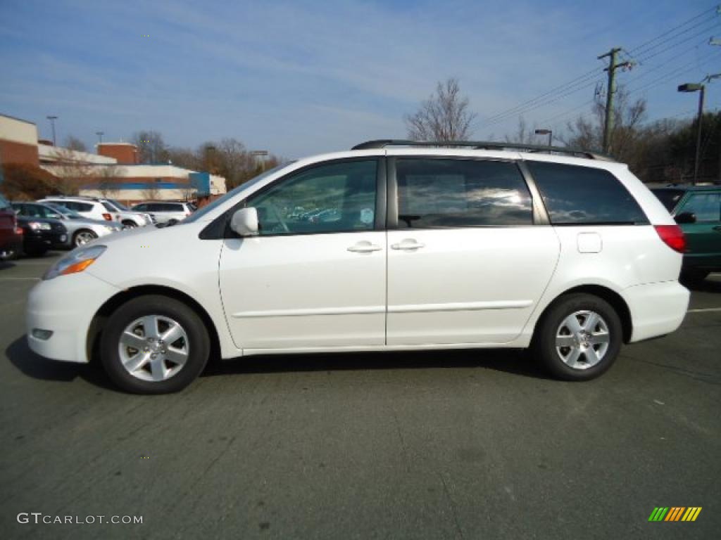 2007 Sienna XLE - Natural White / Taupe photo #2