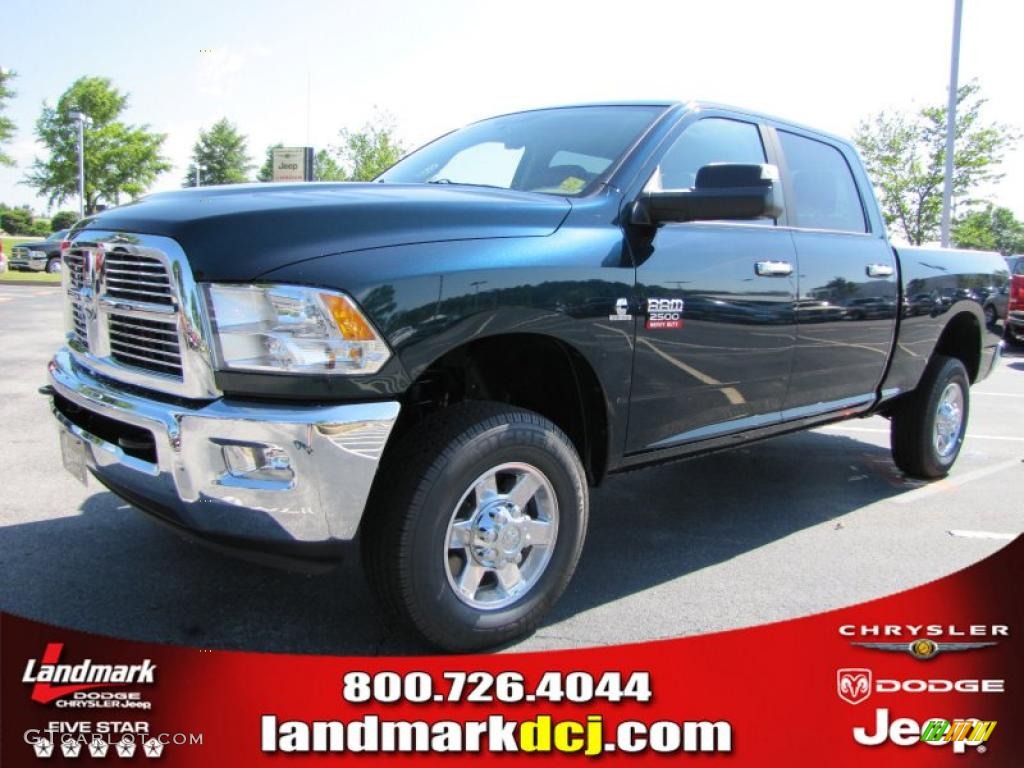 2011 Ram 2500 HD Big Horn Crew Cab 4x4 - Hunter Green Pearl / Dark Slate/Medium Graystone photo #1