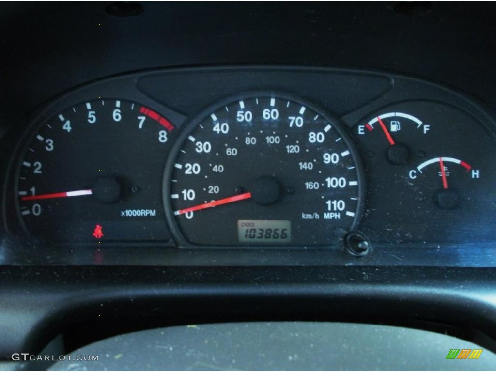 2002 Suzuki Grand Vitara JLX 4x4 Gauges Photo #48893712