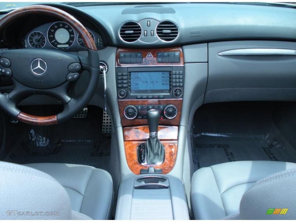 2008 Mercedes-Benz CLK 550 Cabriolet Ash Grey Dashboard Photo #48894144