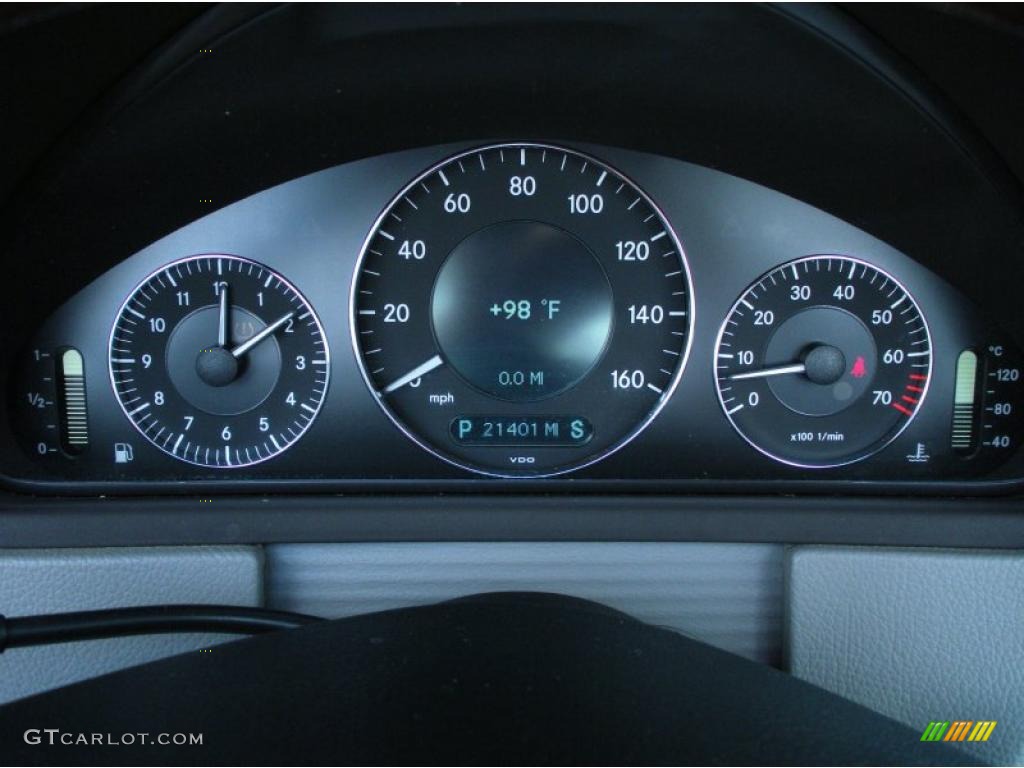 2008 Mercedes-Benz CLK 550 Cabriolet Gauges Photo #48894174