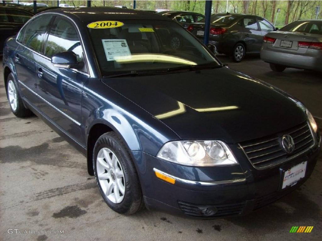 2004 Passat GLS Sedan - Shadow Blue Metallic / Grey photo #1
