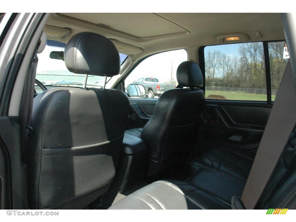 2004 Grand Cherokee Laredo 4x4 - Dark Khaki Pearl / Dark Slate Gray photo #9