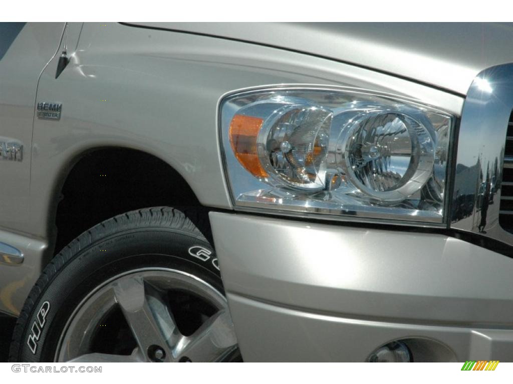 2008 Ram 1500 Laramie Quad Cab 4x4 - Bright Silver Metallic / Medium Slate Gray photo #7