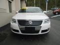 Candy White - Passat Lux Sedan Photo No. 5