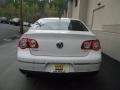 Candy White - Passat Lux Sedan Photo No. 6