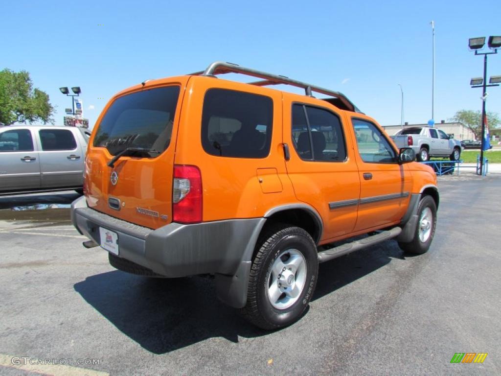 2003 Xterra XE V6 4x4 - Atomic Orange / Charcoal photo #7