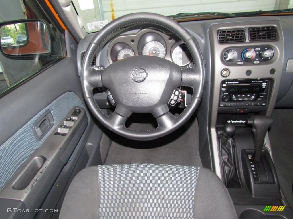 2003 Xterra XE V6 4x4 - Atomic Orange / Charcoal photo #15