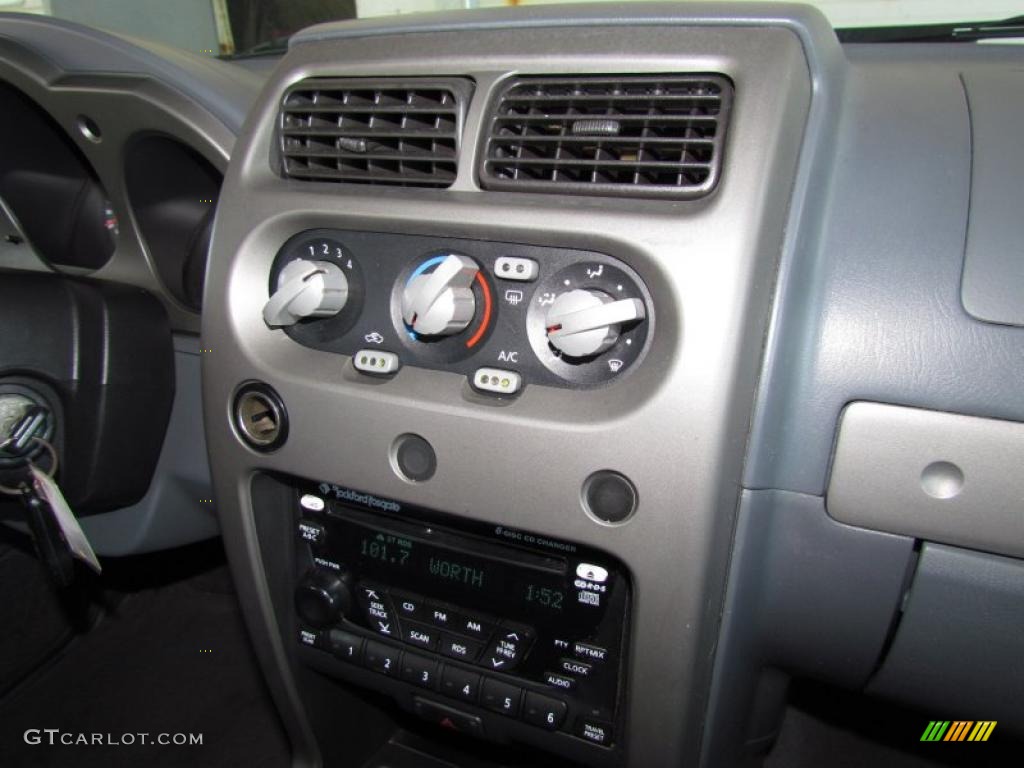2003 Xterra XE V6 4x4 - Atomic Orange / Charcoal photo #16
