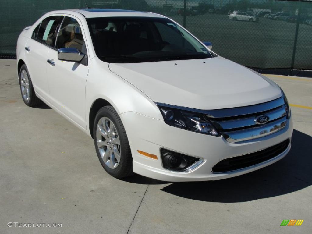 White Platinum Tri-Coat Ford Fusion