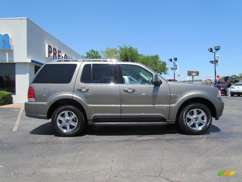 Mineral Grey Metallic 2004 Lincoln Aviator Luxury Exterior Photo #48909354