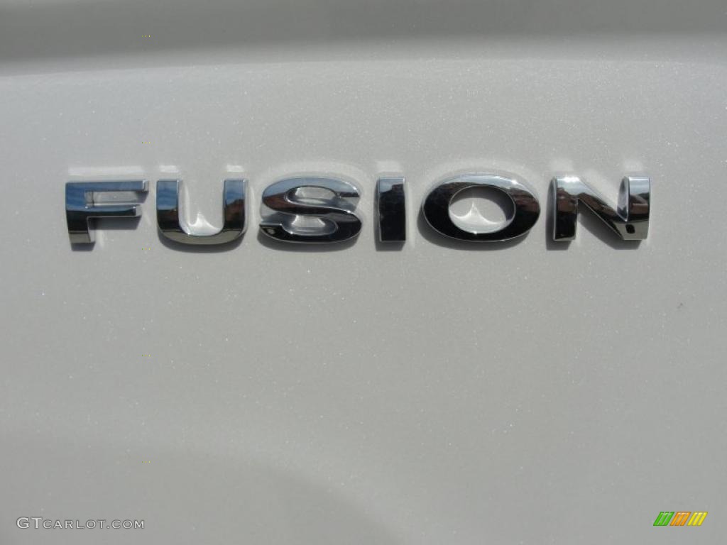 2011 Fusion SE V6 - White Platinum Tri-Coat / Camel photo #15