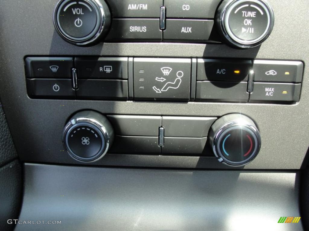 2012 Ford Mustang V6 Coupe Controls Photo #48910947