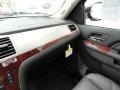 Black Raven - Escalade EXT Premium AWD Photo No. 23