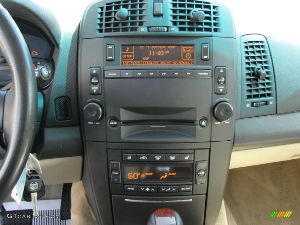 2004 Cadillac SRX V6 Controls Photo #48913068