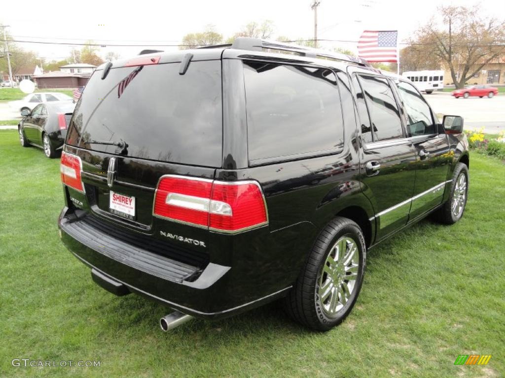 Black 2007 Lincoln Navigator Luxury 4x4 Exterior Photo #48913389