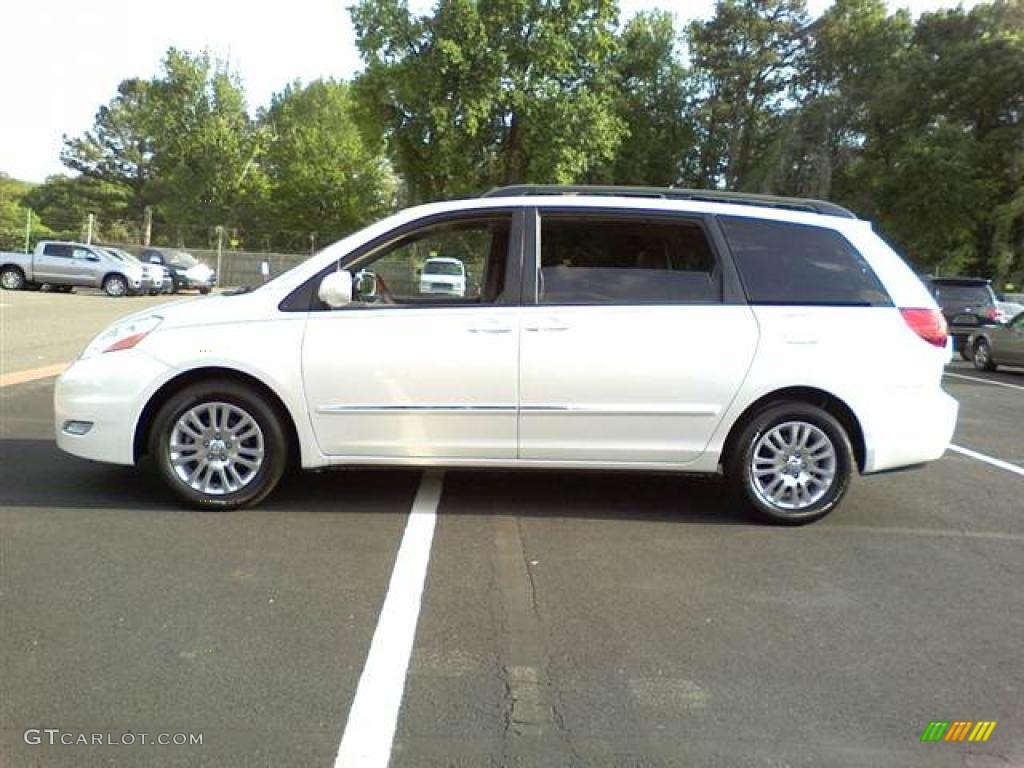 2007 Sienna XLE Limited - Arctic Frost Pearl White / Taupe photo #18