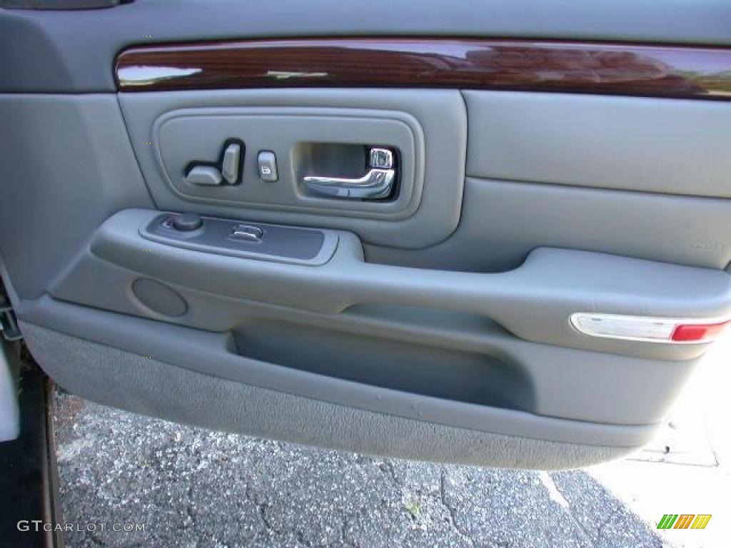 1999 Cadillac DeVille Sedan Pewter Door Panel Photo #48917385