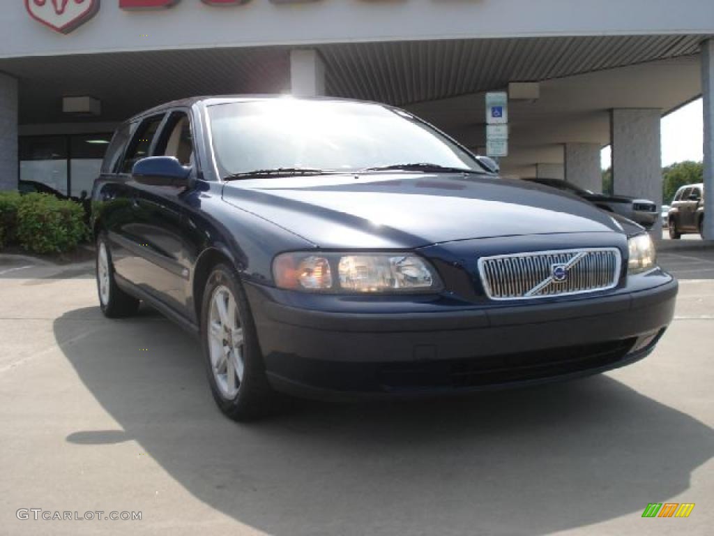 2002 V70 2.4 Wagon - Nautic Blue Metallic / Taupe/Light Taupe photo #1