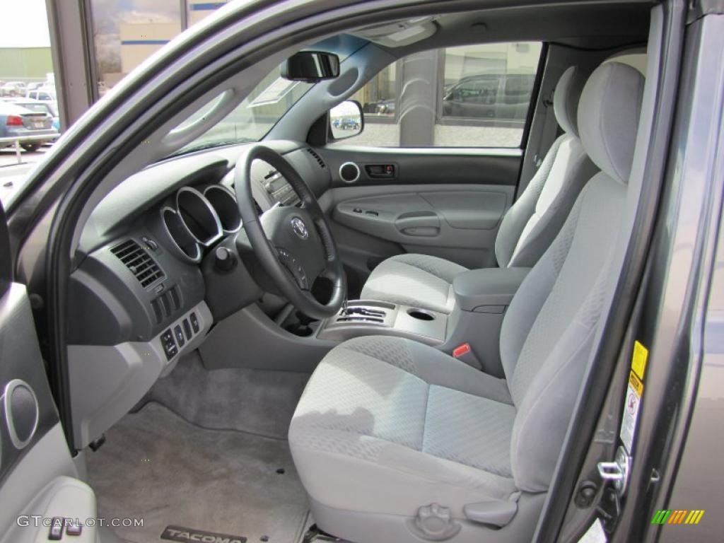 Graphite Gray Interior 2011 Toyota Tacoma SR5 Access Cab 4x4 Photo #48919932