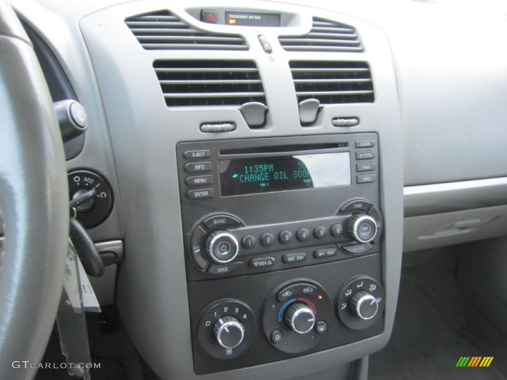2007 Chevrolet Malibu Maxx LT Wagon Controls Photos