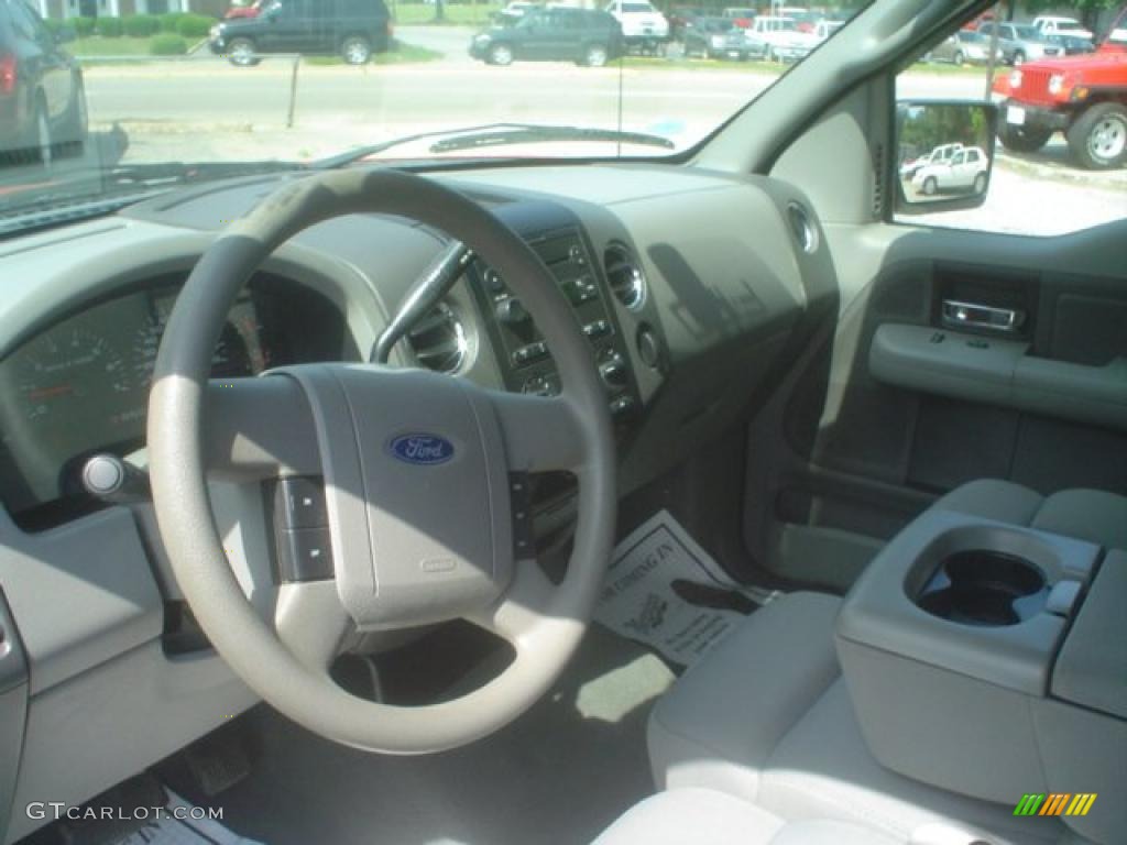 2006 F150 XLT SuperCrew - Bright Red / Medium/Dark Flint photo #15