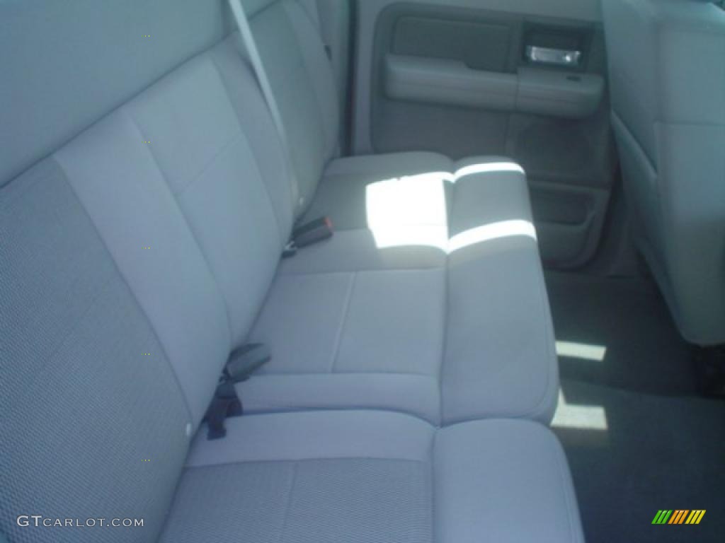 2006 F150 XLT SuperCrew - Bright Red / Medium/Dark Flint photo #17