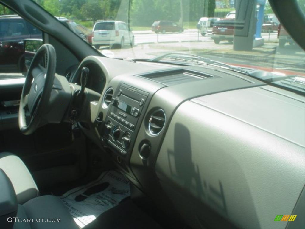 2006 F150 XLT SuperCrew - Bright Red / Medium/Dark Flint photo #19