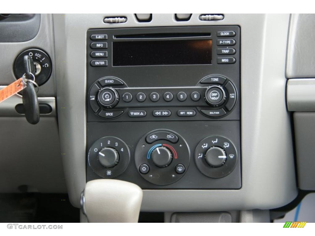 2005 Chevrolet Malibu Maxx LS Wagon Controls Photo #48930193