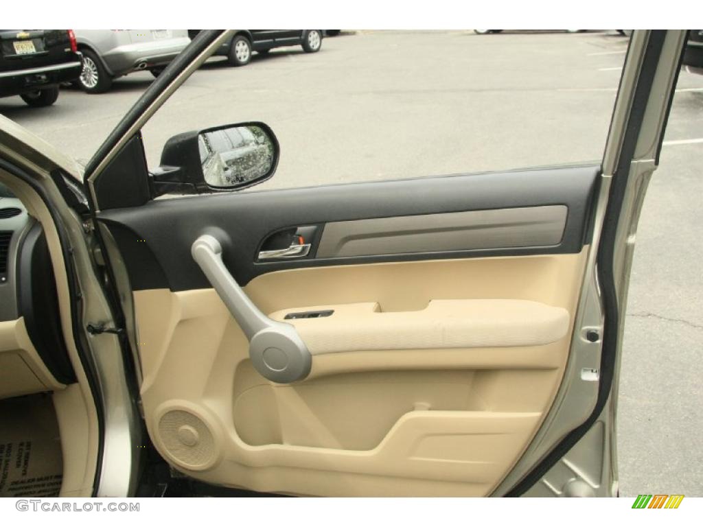 2007 CR-V LX 4WD - Borrego Beige Metallic / Ivory photo #18